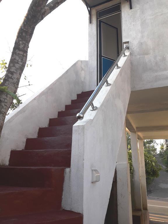 Heaven Star Rest Bed & Breakfast Mirissa Exterior photo